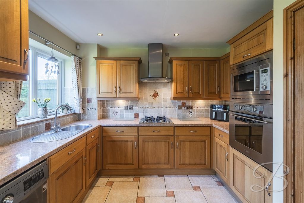 Property photo 2 of 35 Ccltd7.Jpg
