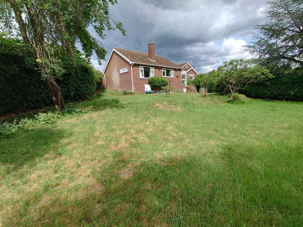 Property photo 2 of 11