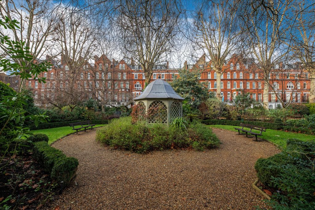 Property photo 1 of 19 Image