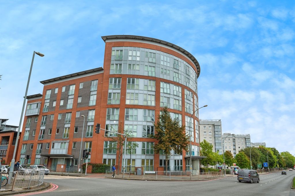 Property photo 1 of 16