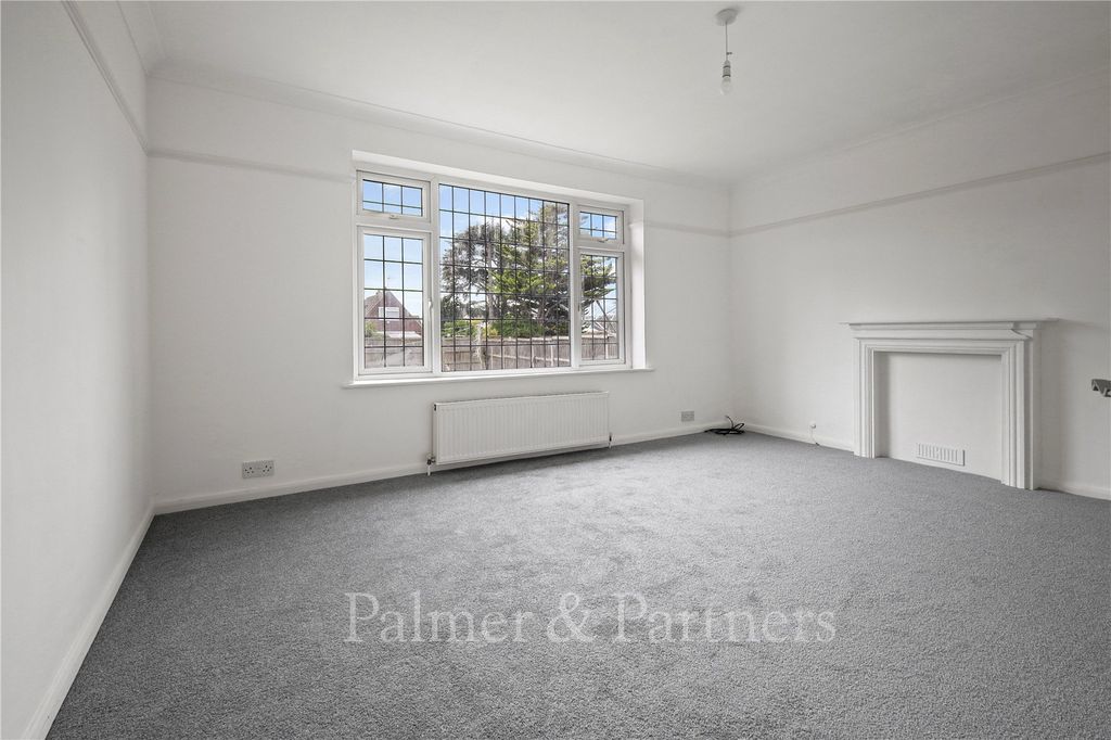 Property photo 3 of 12 Reception Room