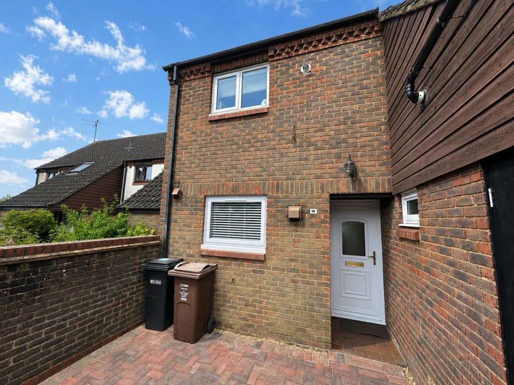 Property photo 1 of 7 Coopers Estate Agents