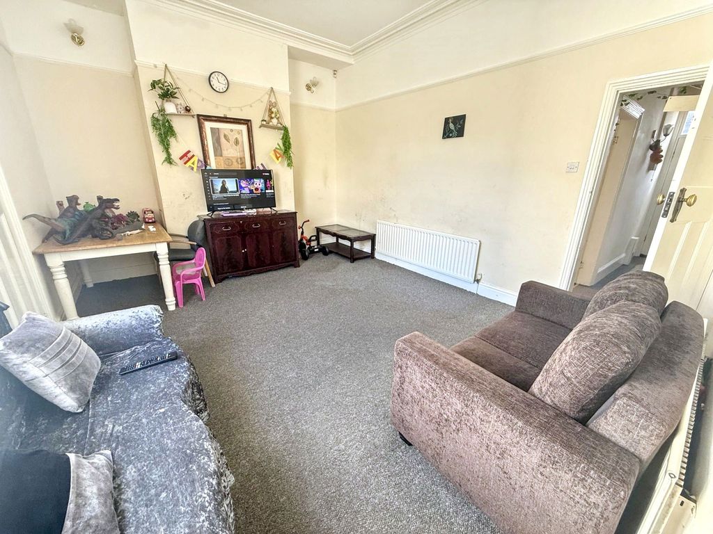 Property photo 3 of 13