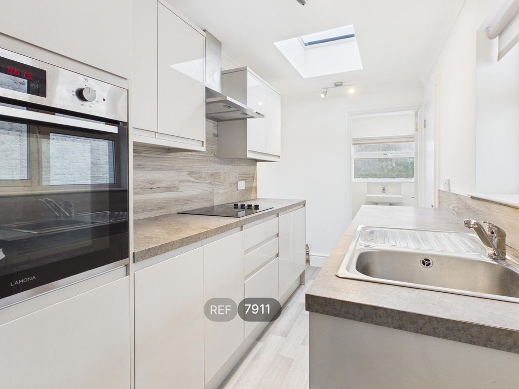 Property photo 1 of 25 Kitchen