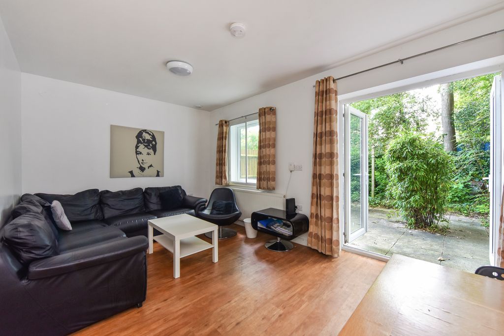 Property photo 3 of 24