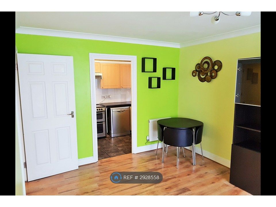 Property photo 3 of 23
