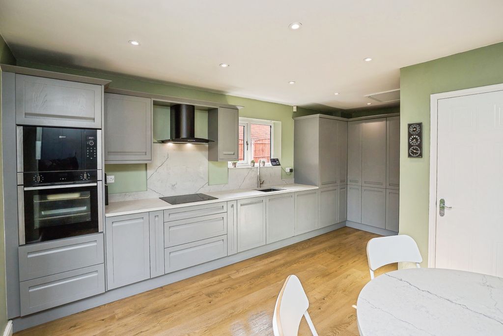 Property photo 2 of 19 Kitchen/Diner