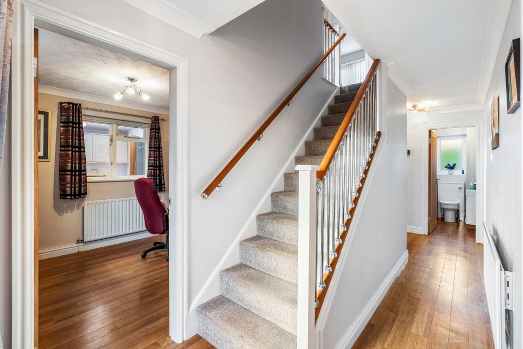 Property photo 3 of 36