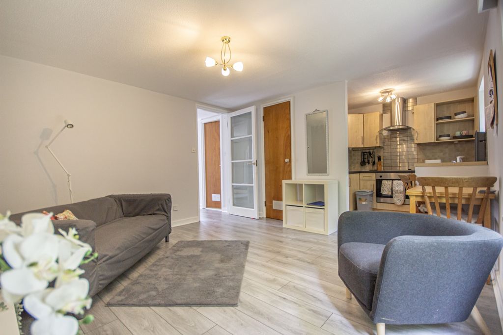 Property photo 3 of 16 2