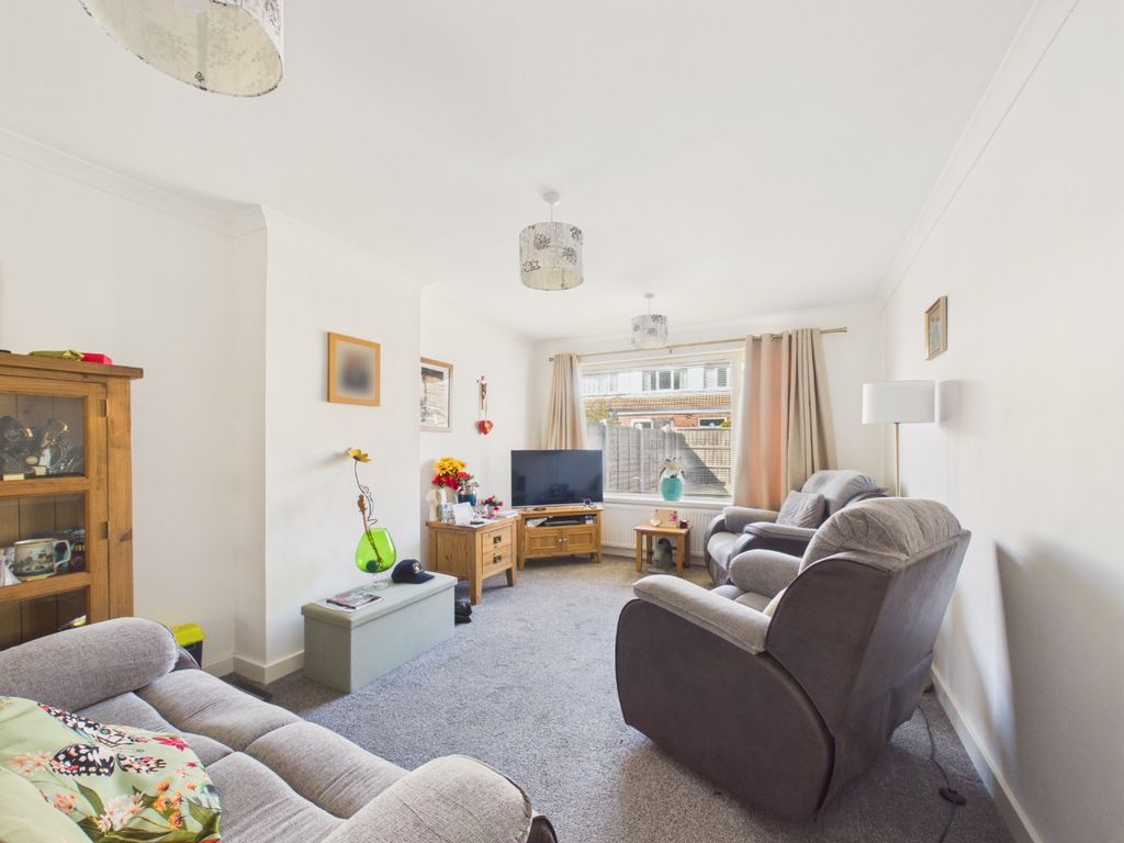 Property photo 2 of 15 5429852