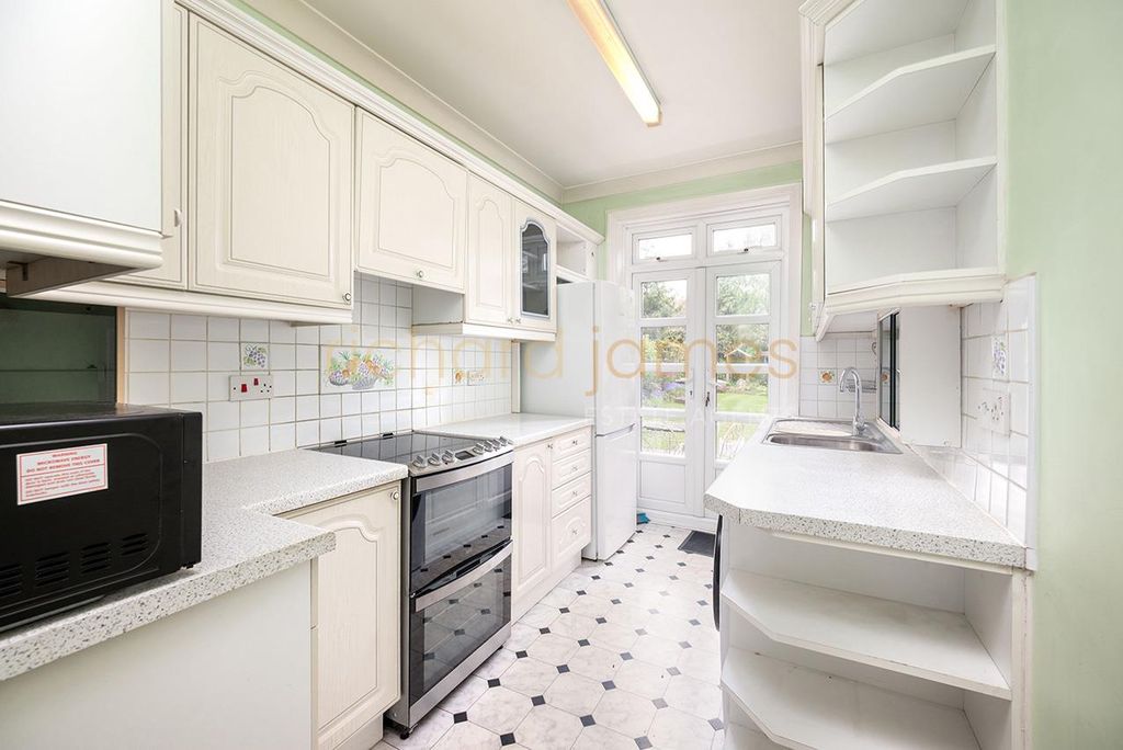 Property photo 2 of 14 W05.Jpg