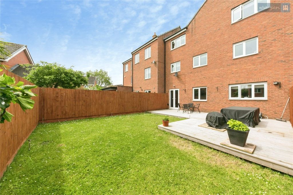 Property photo 1 of 24 Picture No. 14