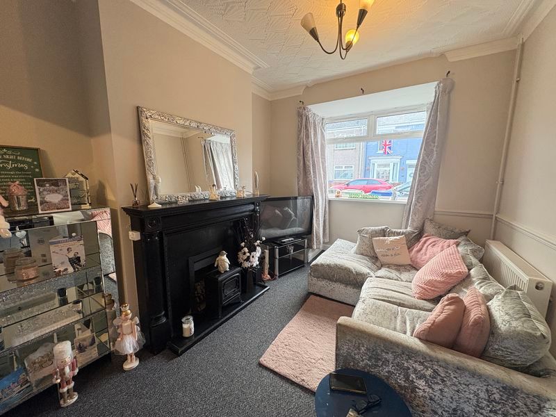 Property photo 3 of 11 Photo 3