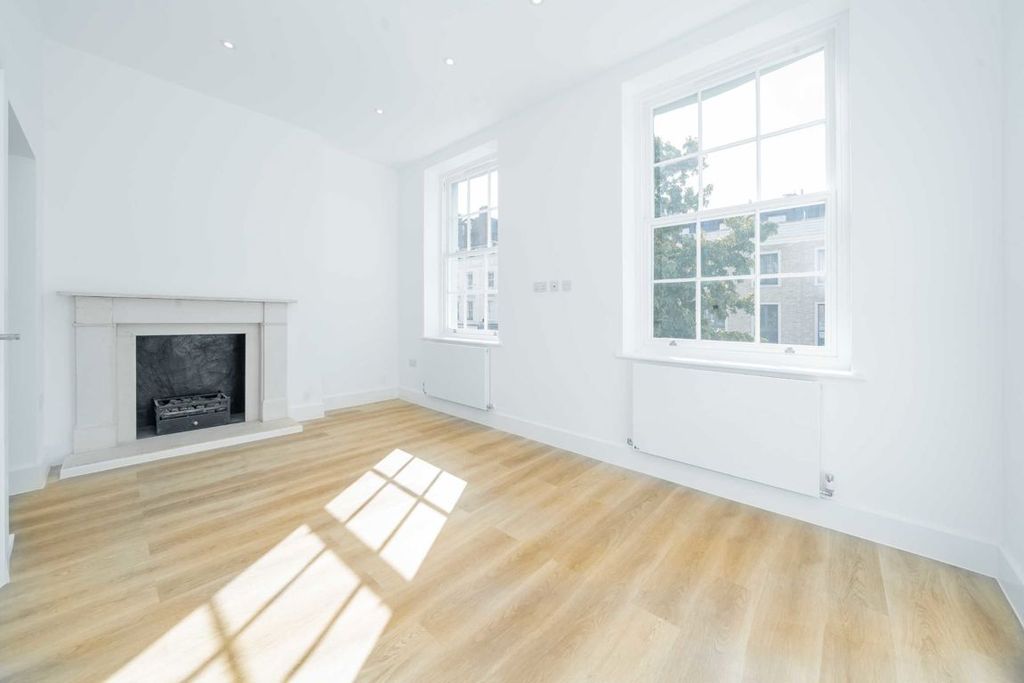 Property photo 2 of 5