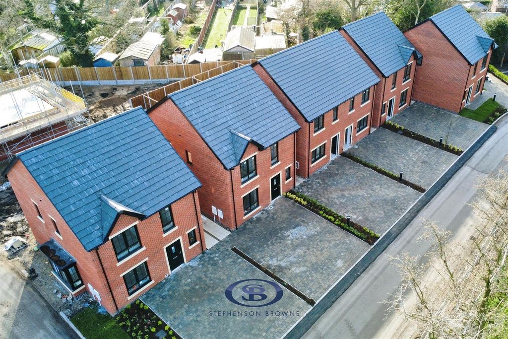 Property photo 2 of 14 ba0198Bb-Image00009.Jpeg