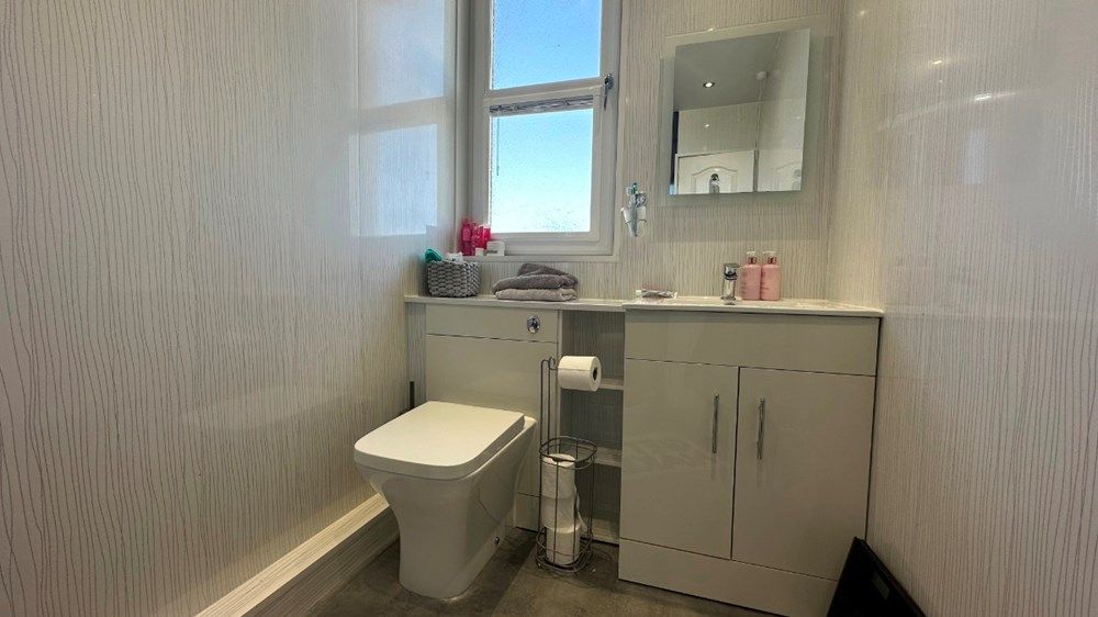Property photo 3 of 5 Bathroom