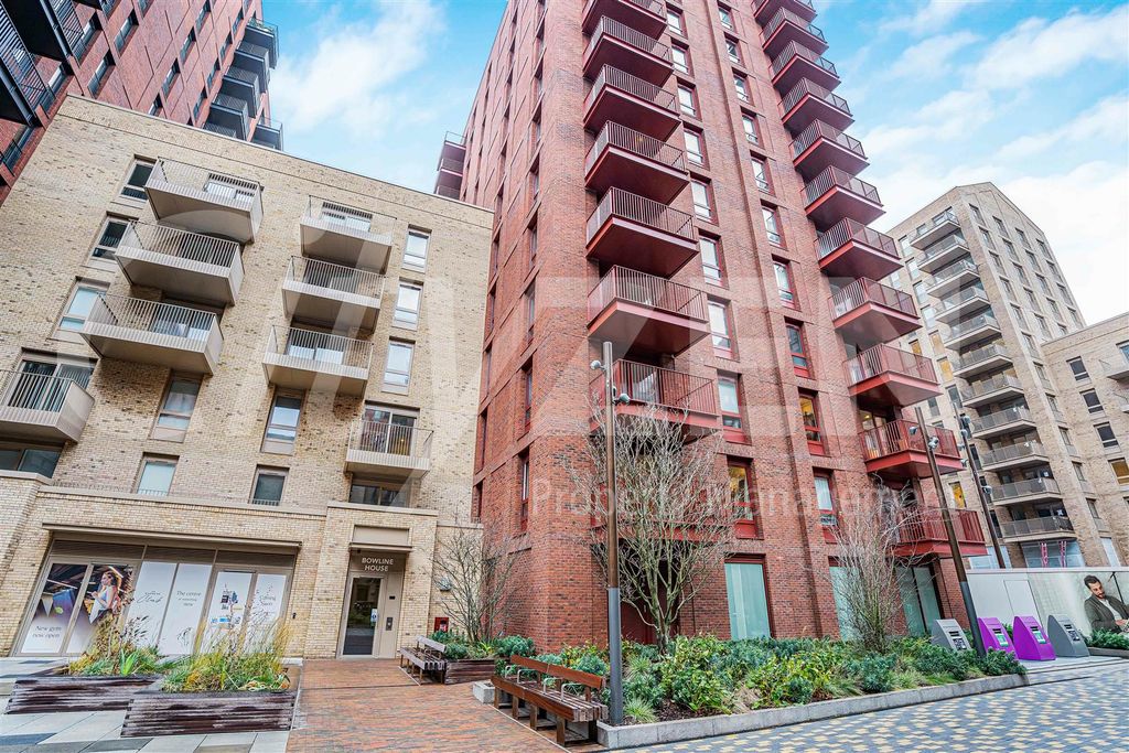 Property photo 3 of 8 Bow Green