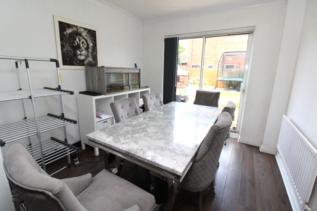 Property photo 2 of 15 Dining Room