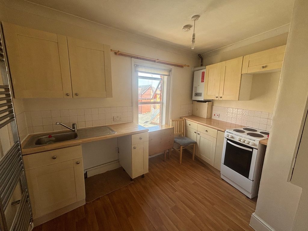 Property photo 2 of 6