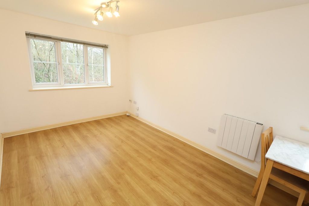 Property photo 3 of 7 3.Jpg