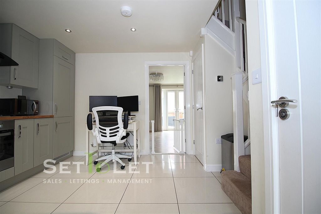 Property photo 3 of 22 Img_8529.Jpg