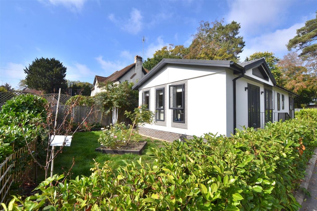 Property photo 1 of 19 Front 1.Jpg