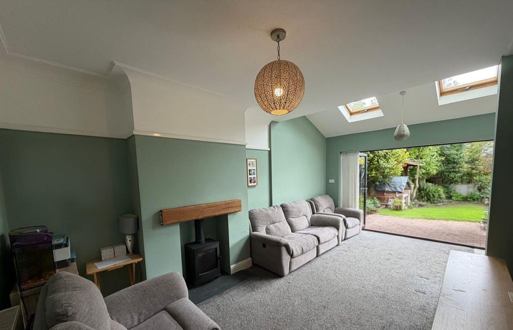 Property photo 3 of 15