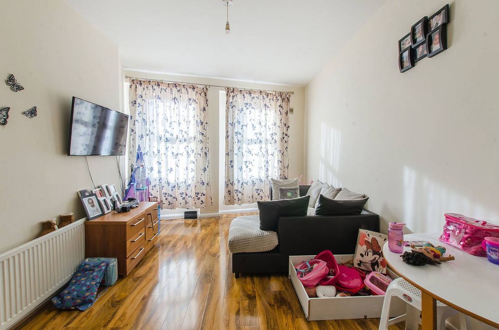Property photo 2 of 5