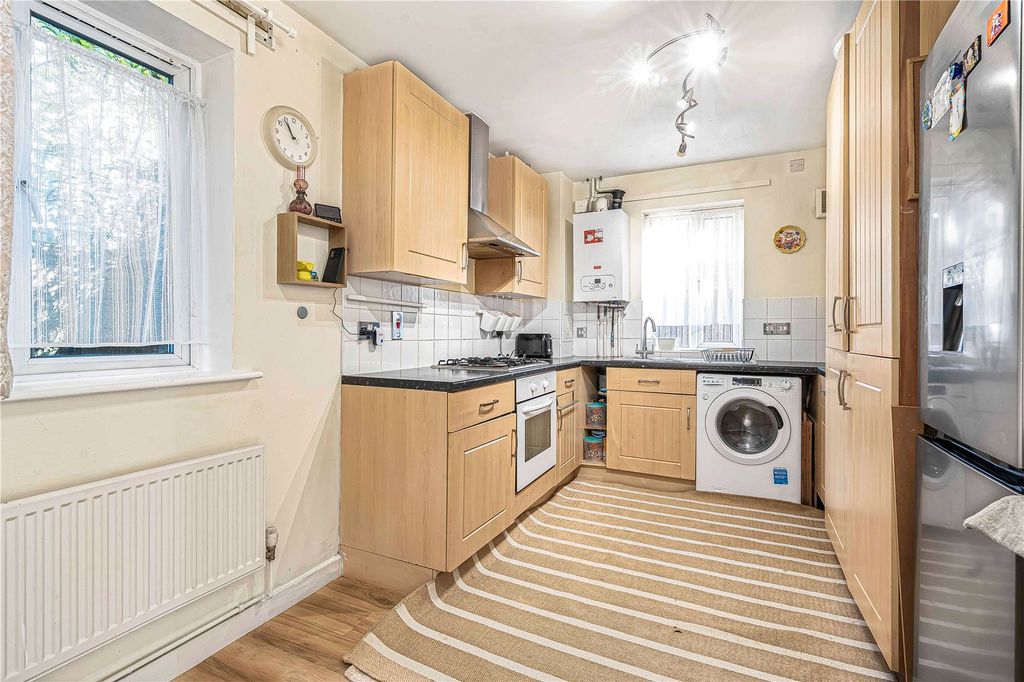 Property photo 3 of 14 Kitchen