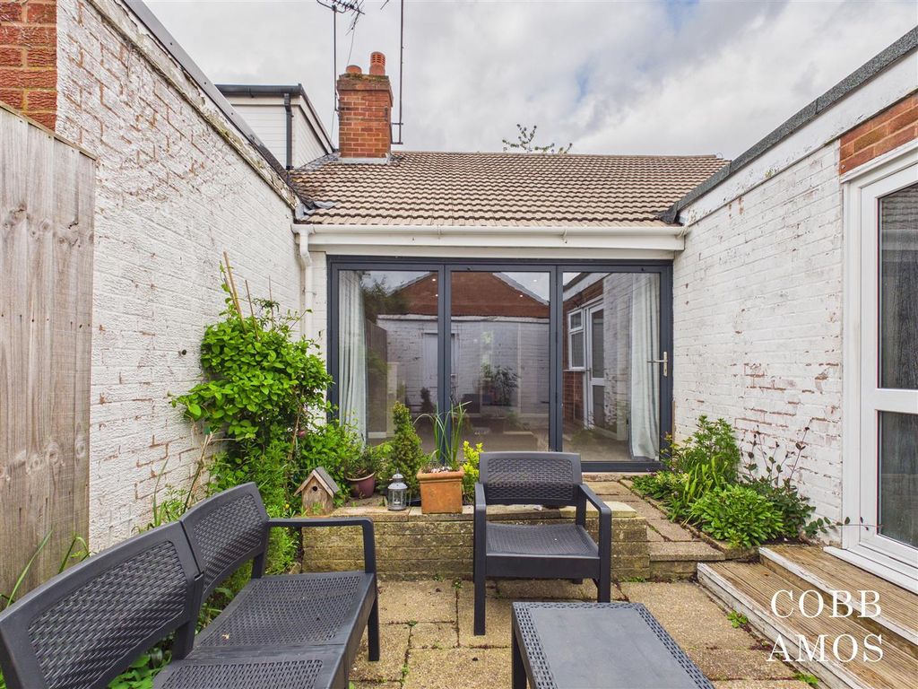 Property photo 3 of 20 Cam03722G0-Pr0100-Still016.Jpg