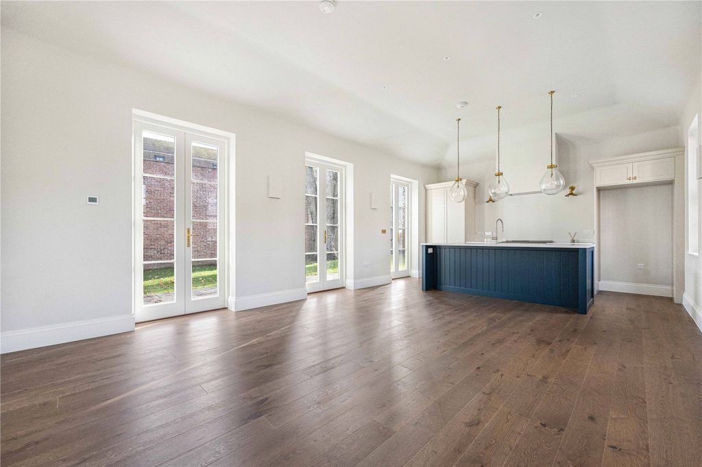 Property photo 3 of 14 Picture No. 04