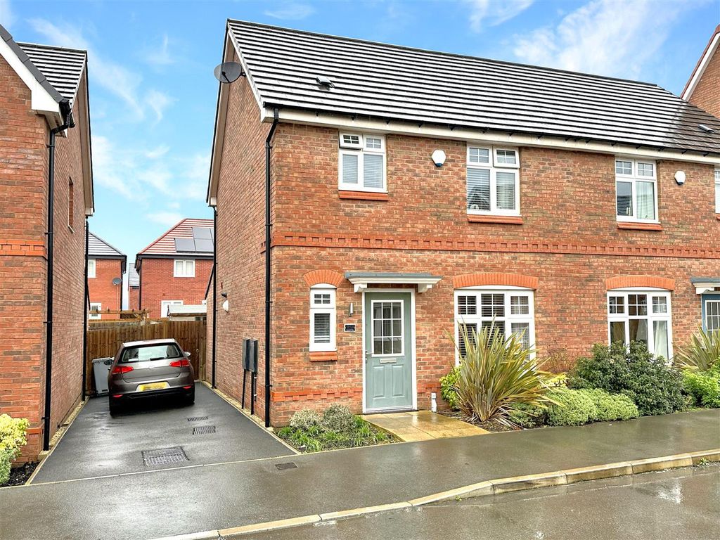 Property photo 1 of 21 Front Aspect 408