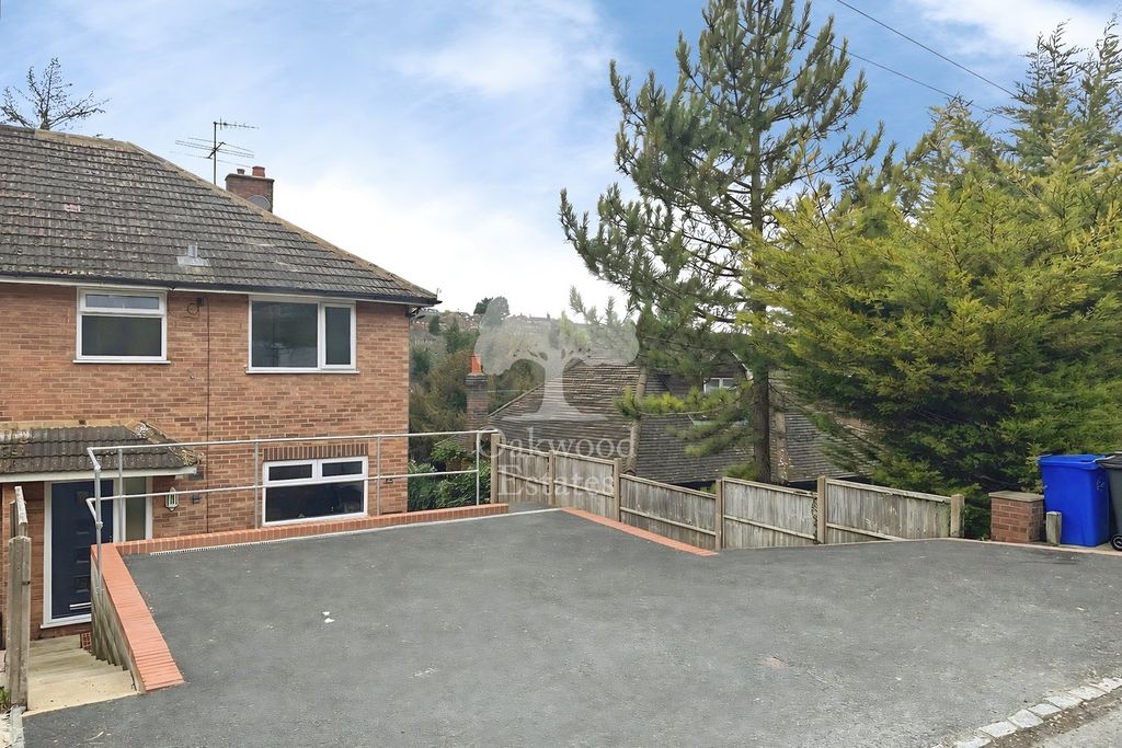 Property photo 1 of 17 External