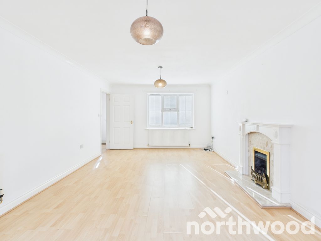 Property photo 3 of 49