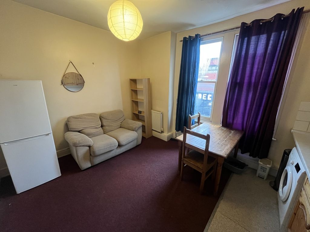 Property photo 2 of 7 Img_2270