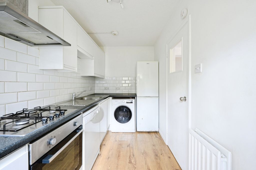 Property photo 3 of 19 Pbox-Img.Jpg