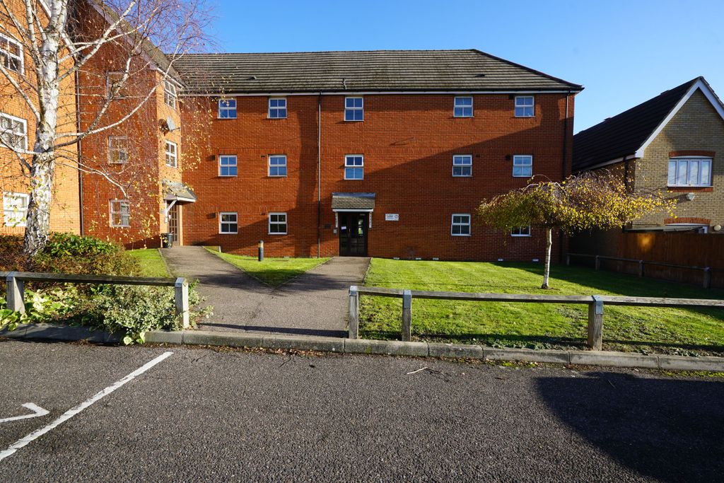 Property photo 1 of 10