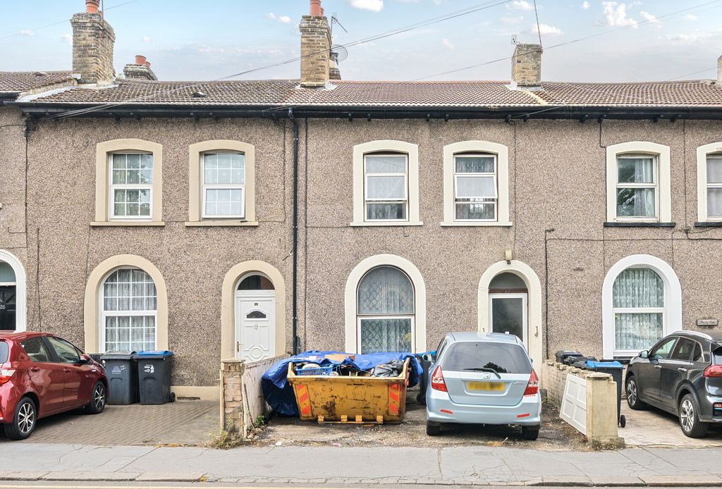 Property photo 1 of 17 1301453-3-683811F...