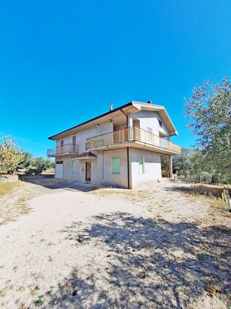 Property photo 3 of 20