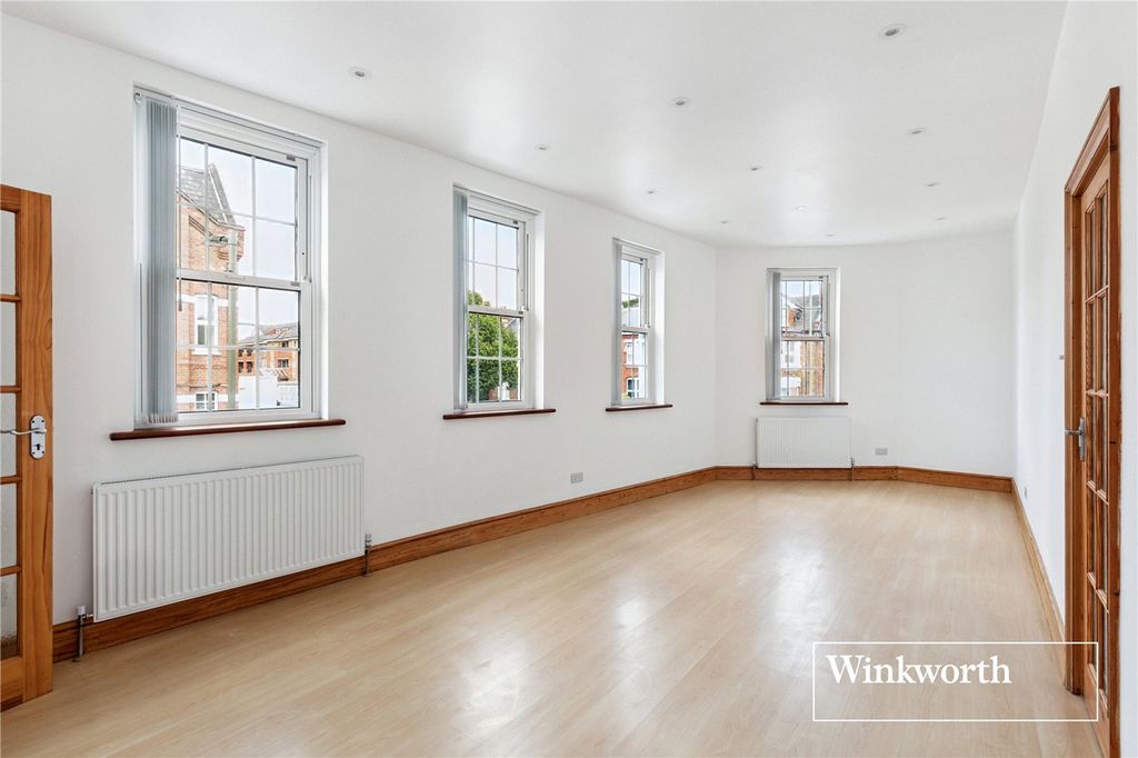 Property photo 1 of 14 Picture No. 03