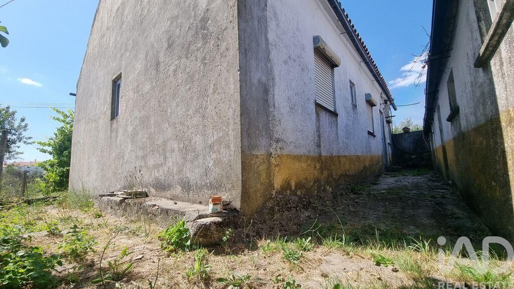 Property photo 3 of 28