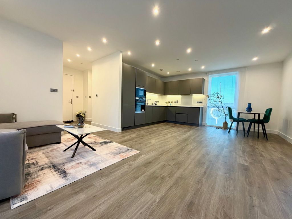 Property photo 2 of 8 View