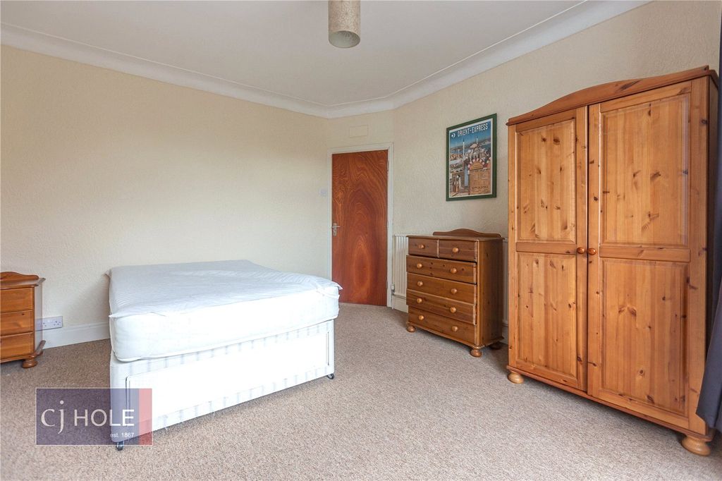 Property photo 2 of 17 Picture No. 49