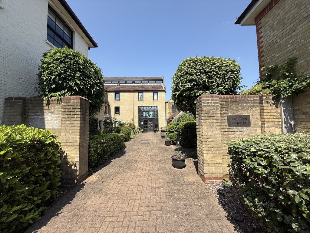 Property photo 1 of 19