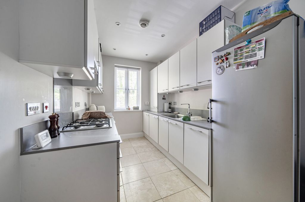 Property photo 2 of 11 1441828-20-69E79c...