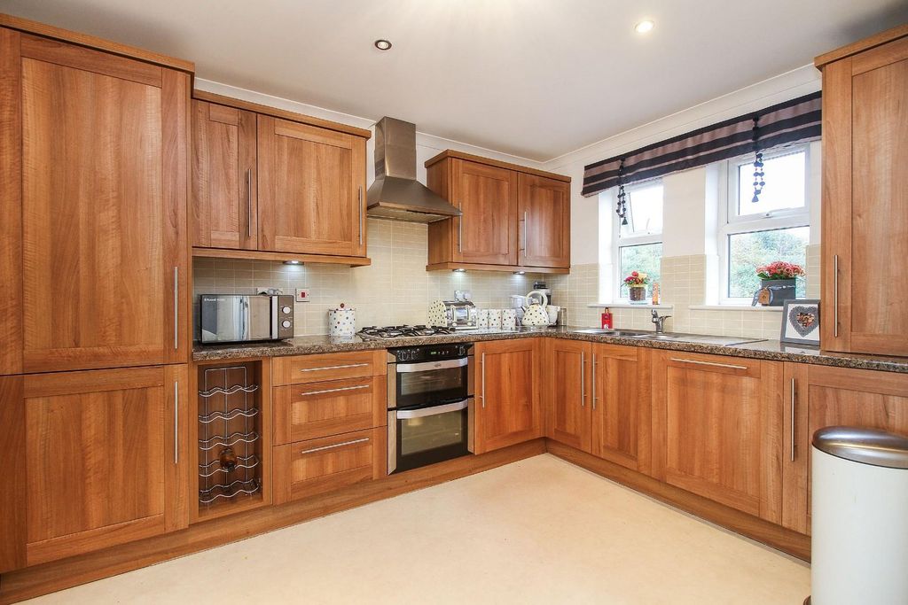 Property photo 3 of 16 3