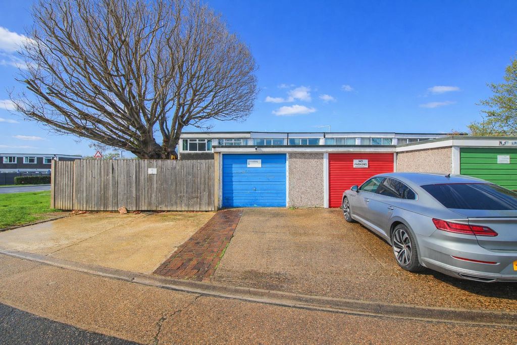 Property photo 3 of 12 Img_1002.Png