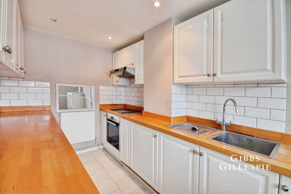 Property photo 3 of 11 Pbox-Img.Jpg