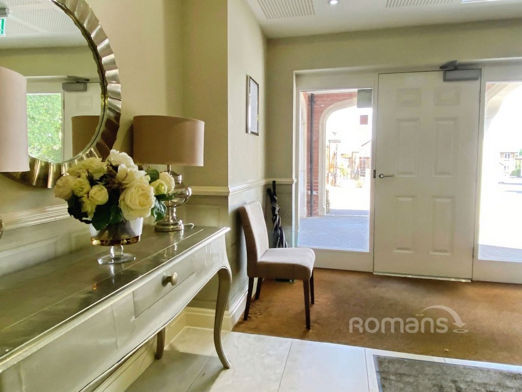 Property photo 3 of 17 Pbox-Img.Jpg