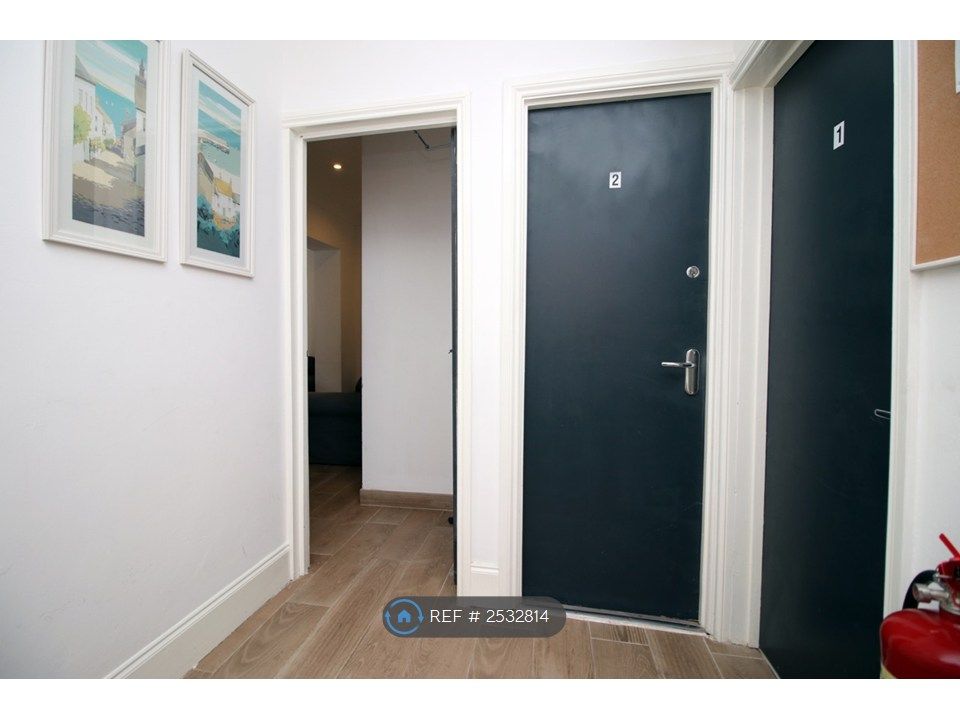 Property photo 3 of 35